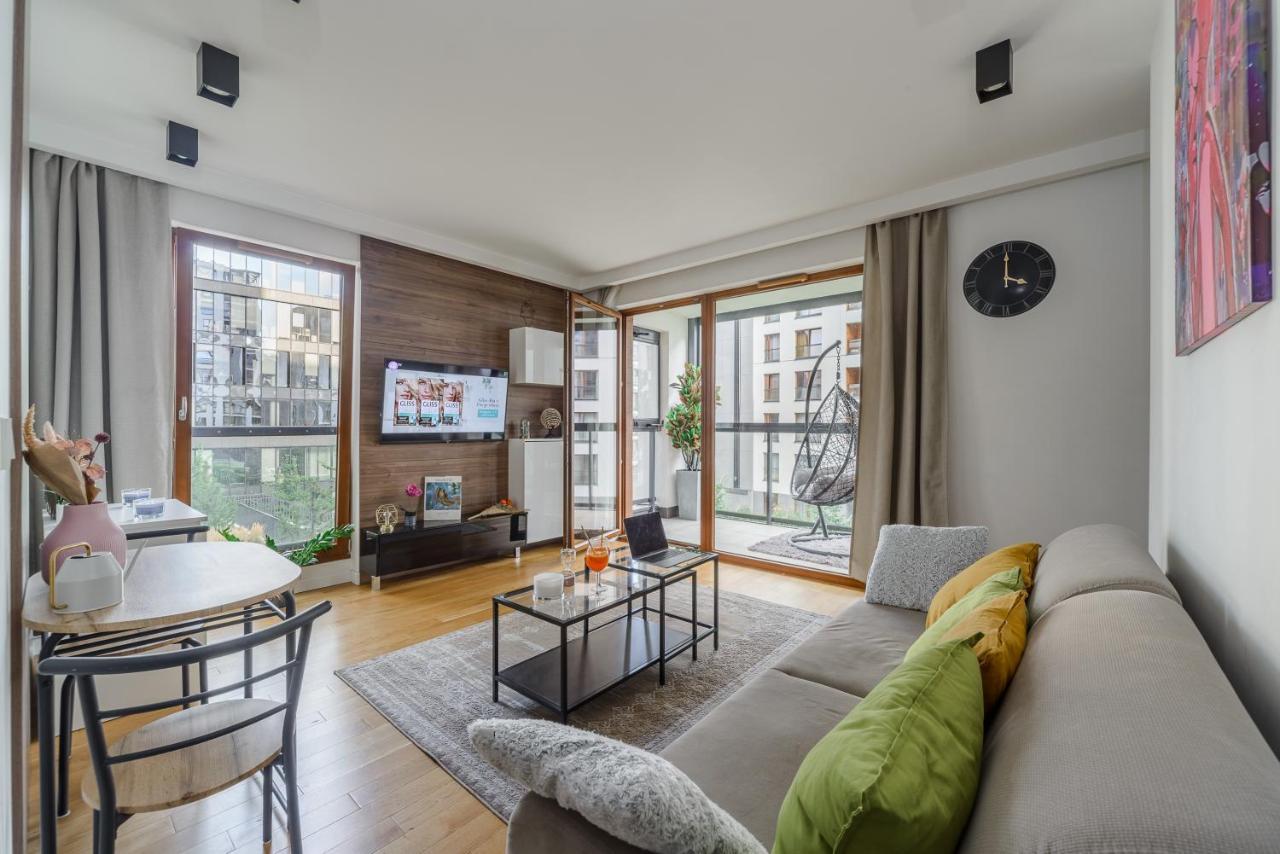 Modern Apartments With Access To The Pool Near Rondo Daszynskiego Station Warszawa Eksteriør bilde