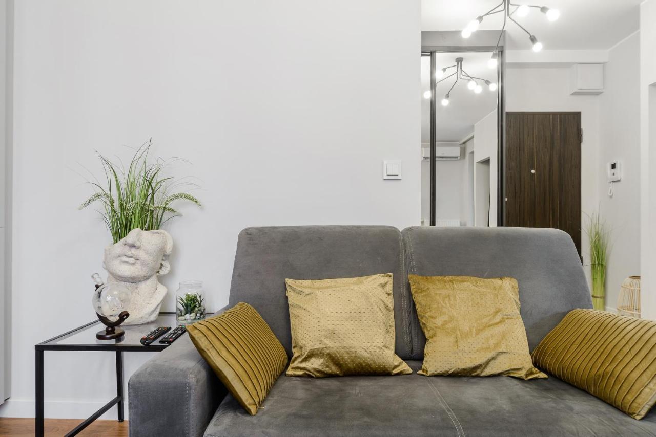 Modern Apartments With Access To The Pool Near Rondo Daszynskiego Station Warszawa Eksteriør bilde
