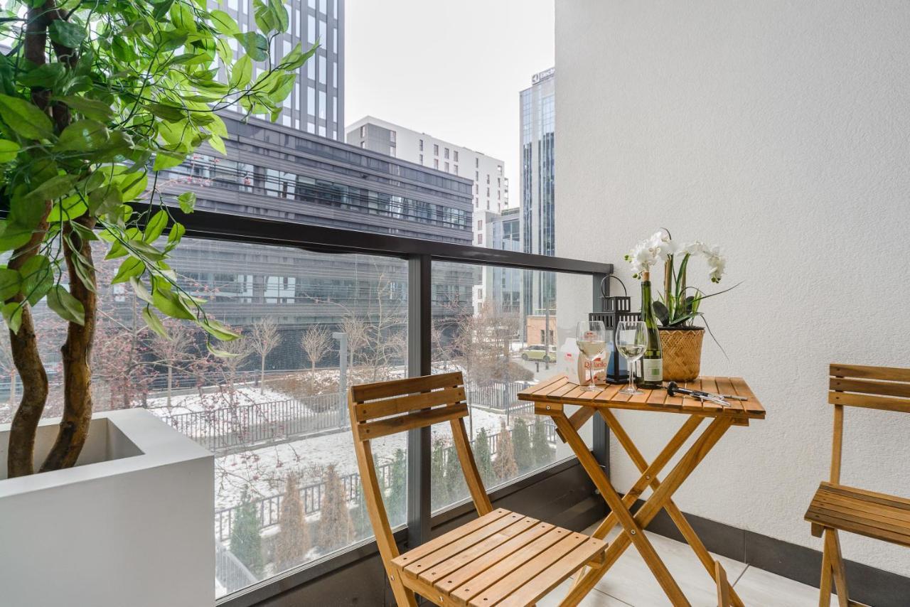Modern Apartments With Access To The Pool Near Rondo Daszynskiego Station Warszawa Eksteriør bilde